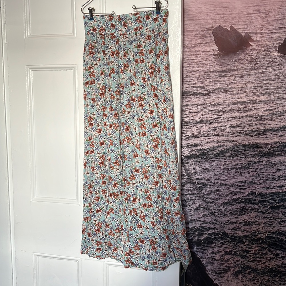 Floral flowy pants